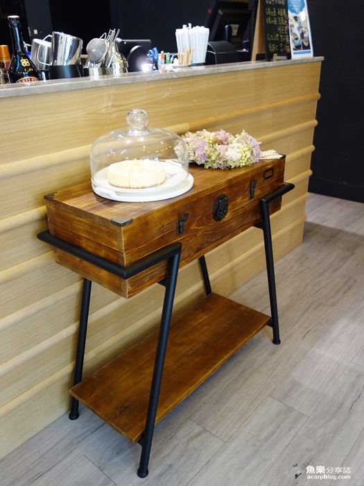 【台北松山】1/2 CAFE/不限時咖啡廳/免費wifi 插座 【台北松山】1/2 CAFE/不限時咖啡廳/免費wifi 插座