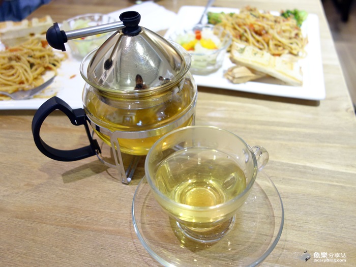 【台北大安】Cross Cafe克勞斯咖啡店/東區咖啡館/wifi 插座 【台北大安】Cross Cafe克勞斯咖啡店/東區咖啡館/wifi 插座