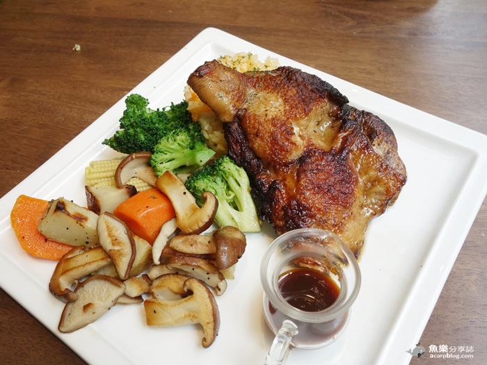 【台北大安】Cross Cafe克勞斯咖啡店/東區咖啡館/wifi 插座 【台北大安】Cross Cafe克勞斯咖啡店/東區咖啡館/wifi 插座