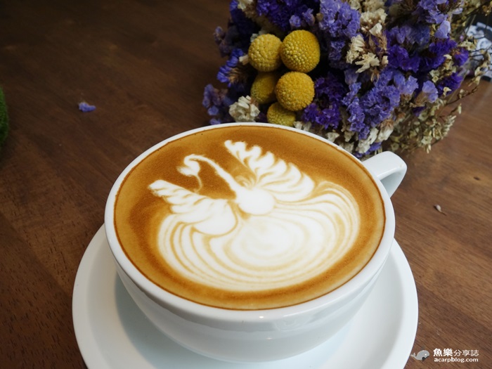 【台北大安】Cross Cafe克勞斯咖啡店/東區咖啡館/wifi 插座 【台北大安】Cross Cafe克勞斯咖啡店/東區咖啡館/wifi 插座