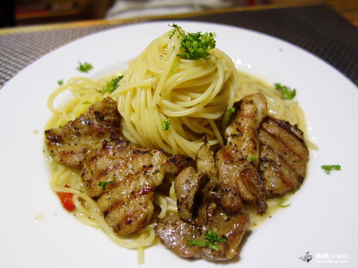 【基隆美食】第34夜 Night 34th. 義大利麵 燉飯 咖哩 音樂餐廳 【基隆美食】第34夜 Night 34th. 義大利麵 燉飯 咖哩 音樂餐廳