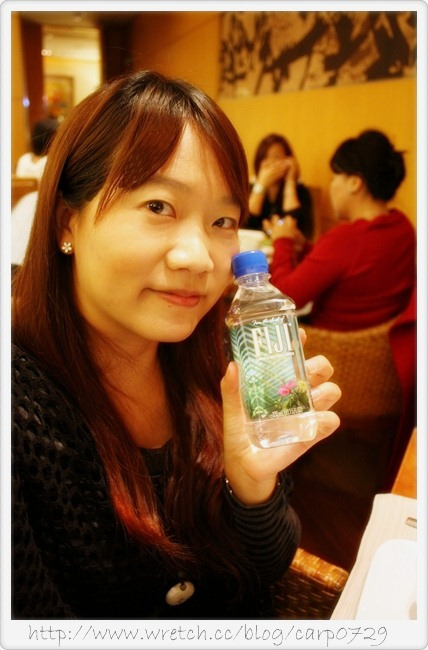 【活動】FIJI Water ~名人愛用時尚之水 @魚樂分享誌