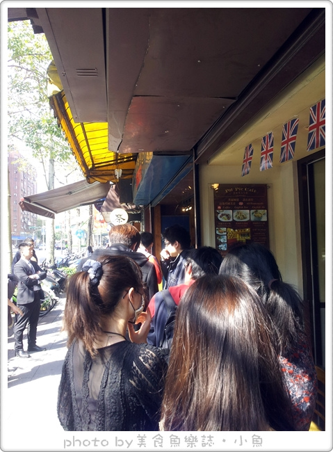 【台北大安】烏鐵茶水鋪~大排長龍的飲料店 @魚樂分享誌