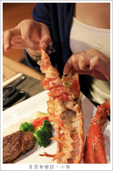 【台北中山】帝國牛排咖啡館/商業午餐CP值超高/華國大飯店 @魚樂分享誌