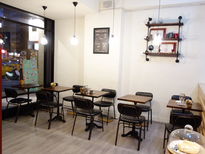 【台北松山】1/2 CAFE/不限時咖啡廳/免費wifi 插座