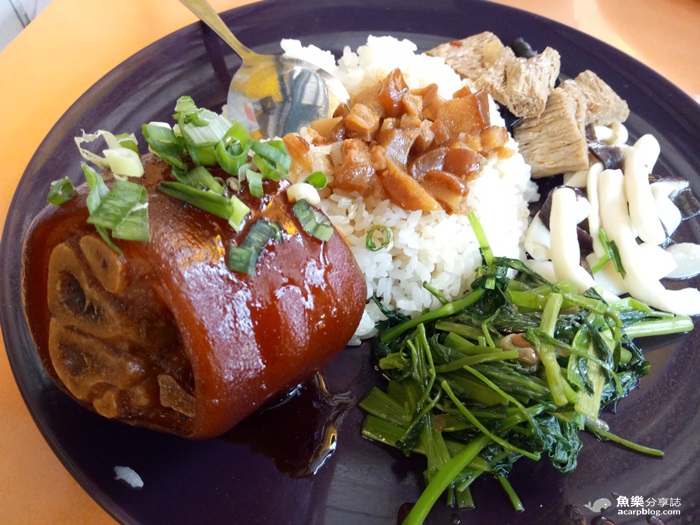 【新北三重】光興街腿庫飯/豬腳飯/三重美食小吃